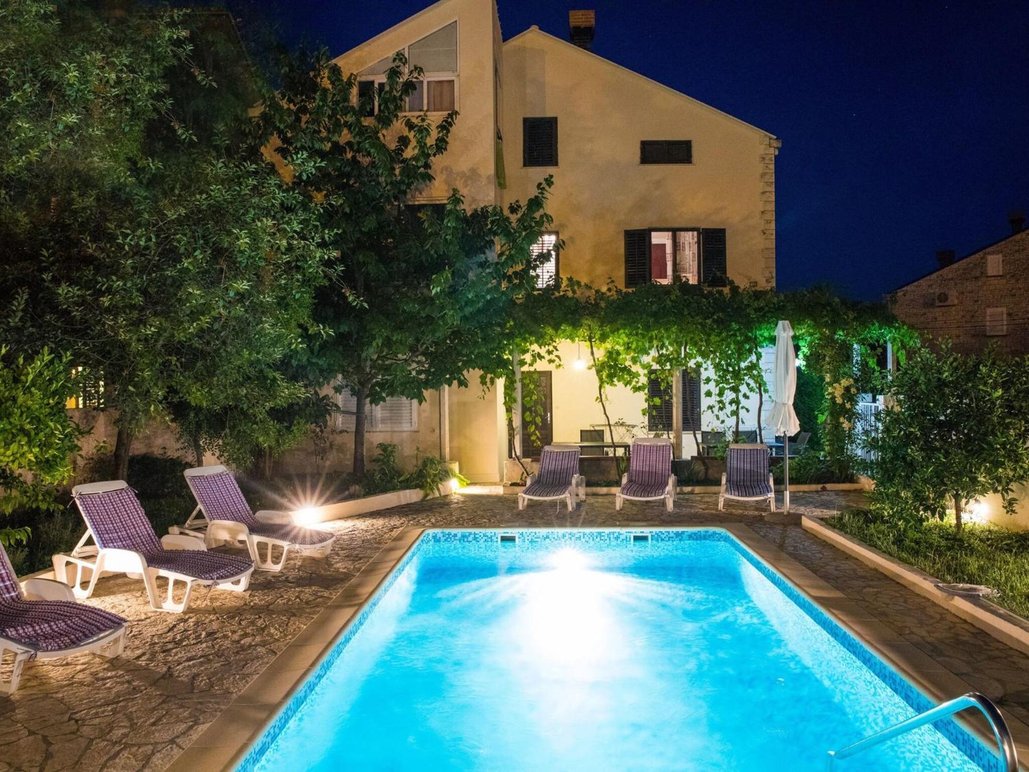Villa Roza - One-Bedroom Apartment With Balcony 3 Adults Мокошица Экстерьер фото